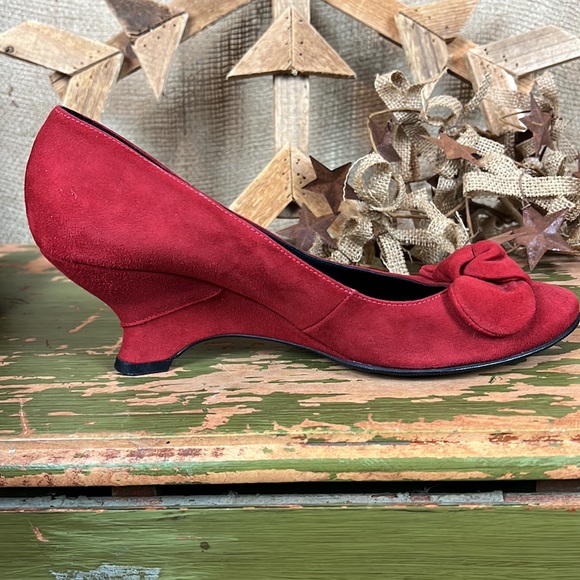 Bravo Browns Suede Shoes - Picture 4 of 9